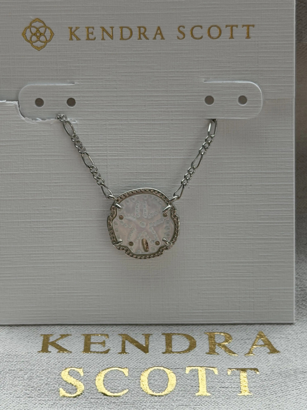 Kendra Scott necklace